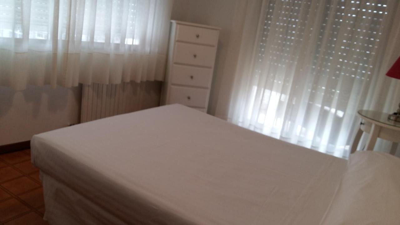 Apartamentos Turisticos Arosa Ogrove O Grove Buitenkant foto